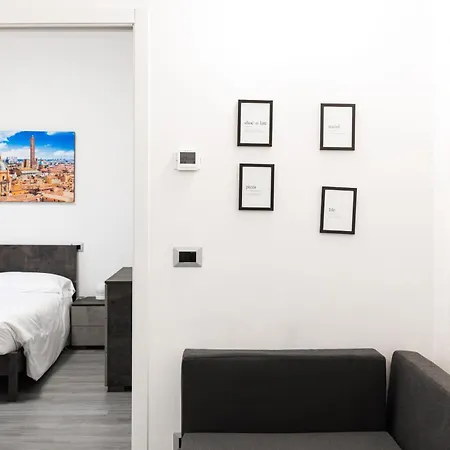 Station Bologna, Center Fiera בולוניה