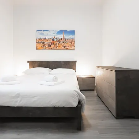 Station Bologna, Center Fiera * בולוניה